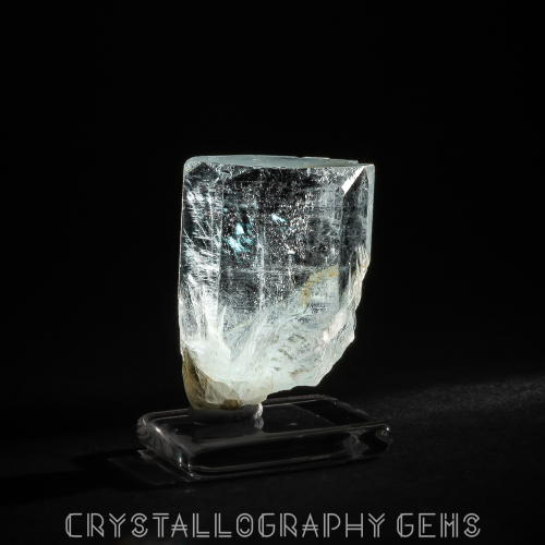 Aquamarine raw crystal